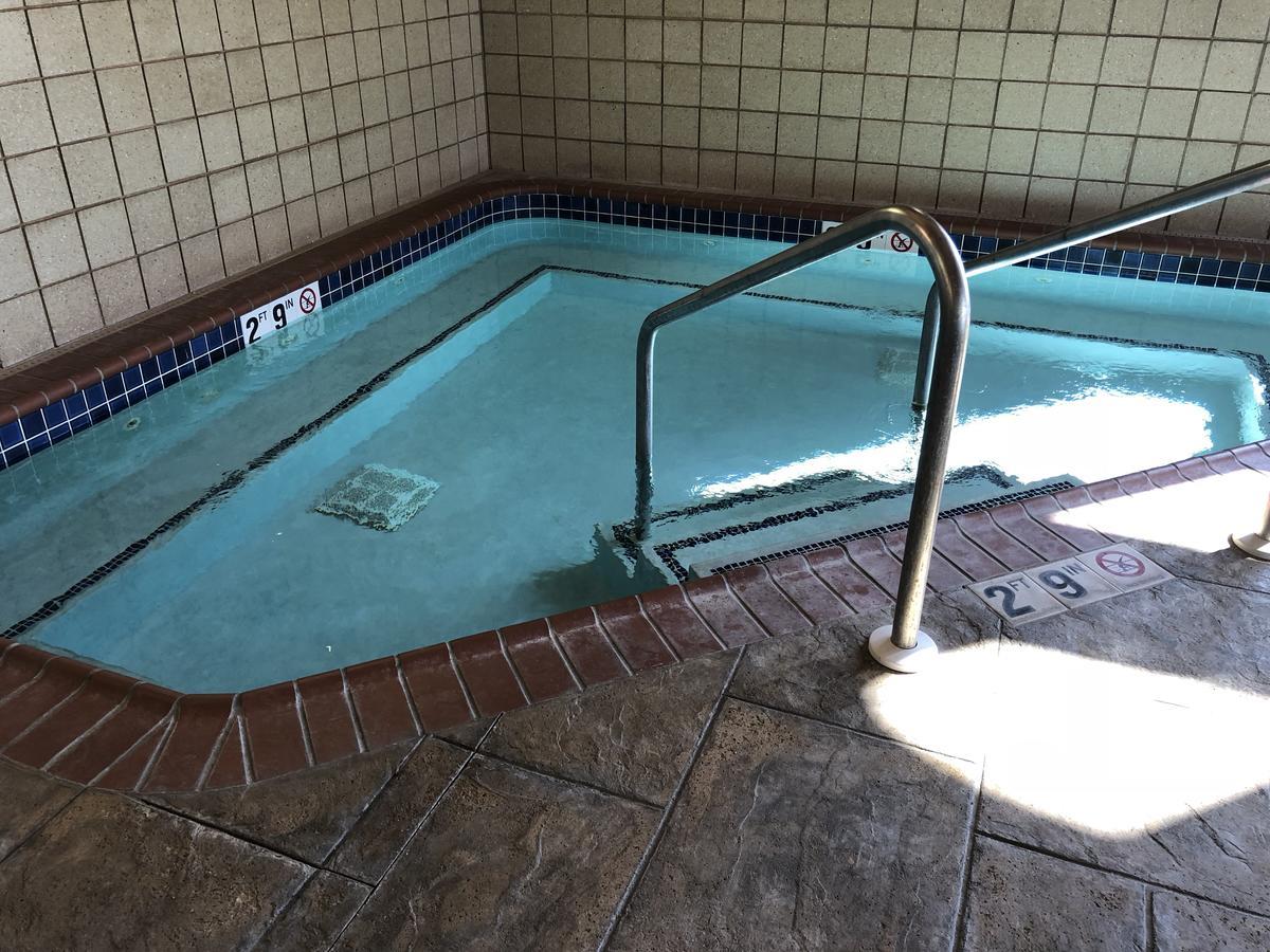 Americinn By Wyndham Princeton Il Екстериор снимка